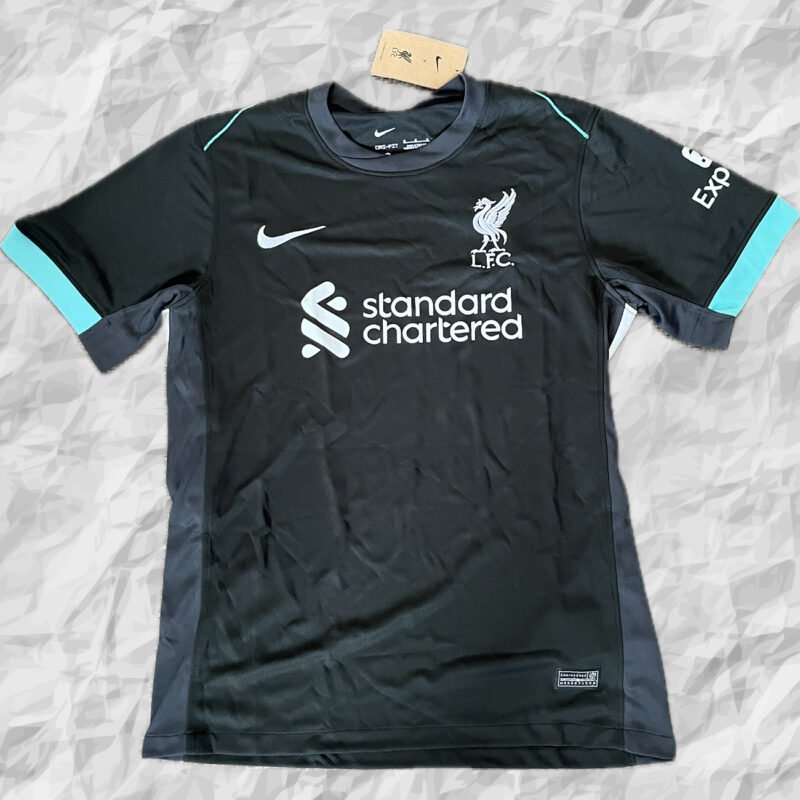 Liverpool 24/25 Hosté